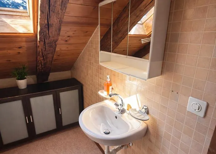 Jsm E דירה Därligen